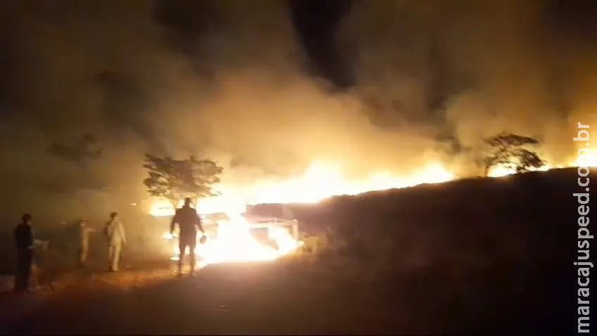 Incêndio devasta fazenda e nuvem de fumaça toma conta de Bataguassu Incêndio devasta fazenda e nuvem de fumaça toma conta de Bataguassu
