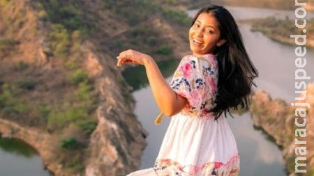 Influenciadora morre gravando conteúdo ao cair de cachoeira na Índia Influenciadora morre gravando conteúdo ao cair de cachoeira na Índia