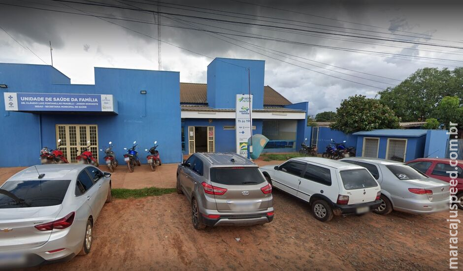 Mãe denuncia enfermeira por tapa na perna de criança agitada em atendimento Mãe denuncia enfermeira por tapa na perna de criança agitada em atendimento