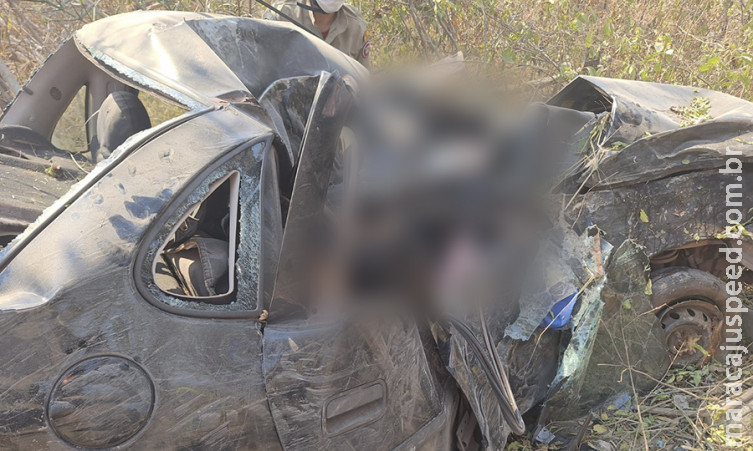Mãe e filha de 3 anos seguem internadas após grave acidente na zona rural de Ladário Mãe e filha de 3 anos seguem internadas após grave acidente na zona rural de Ladário