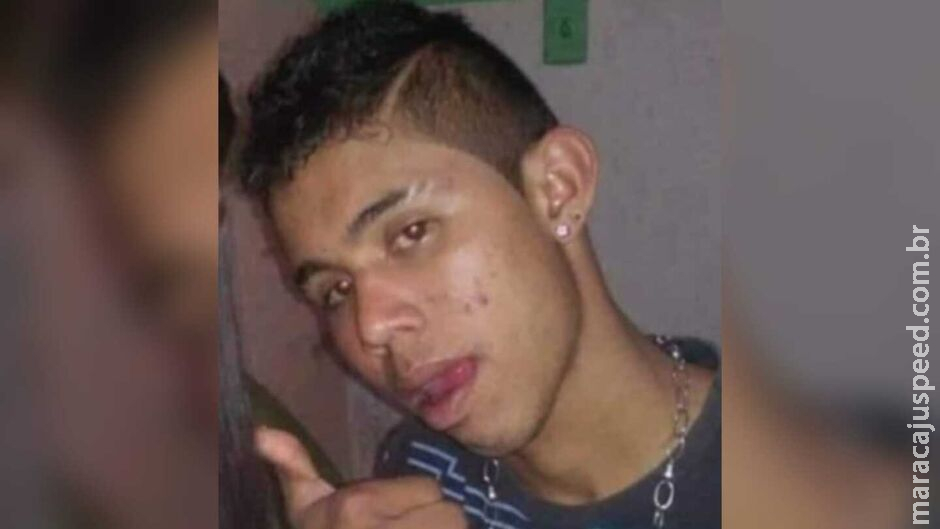 Mãe faz apelo por informações de jovem desaparecido há 4 dias em Campo Grande Mãe faz apelo por informações de jovem desaparecido há 4 dias em Campo Grande