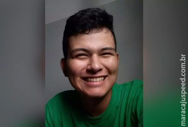 Motociclista morre após ser atingido por condutor que Motociclista morre após ser atingido por condutor que