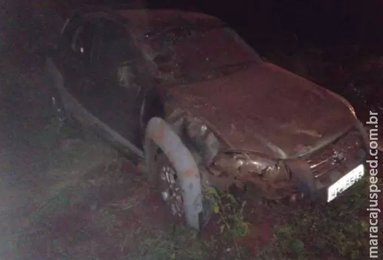 Motorista de 67 anos morre após capotamento na BR-060 Motorista de 67 anos morre após capotamento na BR-060