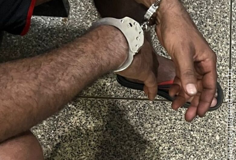 Polícia cumpre mandado em MS e prende acusado por roubo no Pará Polícia cumpre mandado em MS e prende acusado por roubo no Pará