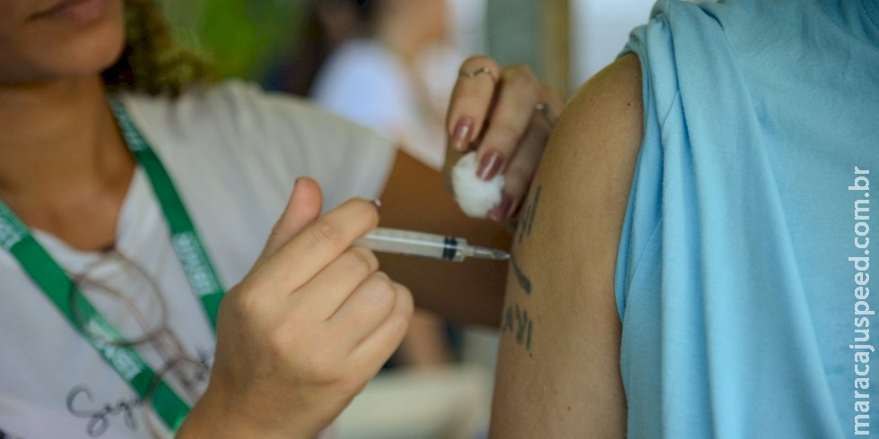 Saúde atualiza gestores e profissionais sobre normas em vacinas