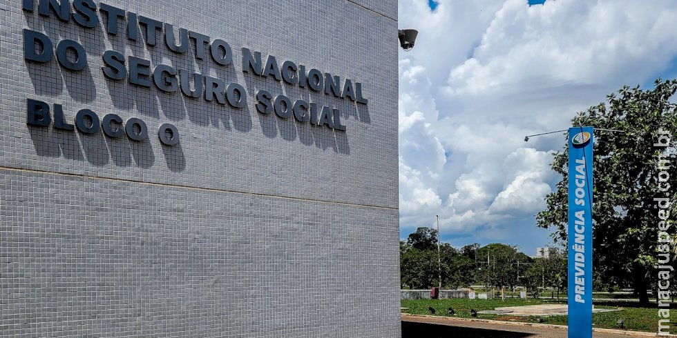 Servidores do INSS entram em greve por tempo indeterminado Servidores do INSS entram em greve por tempo indeterminado