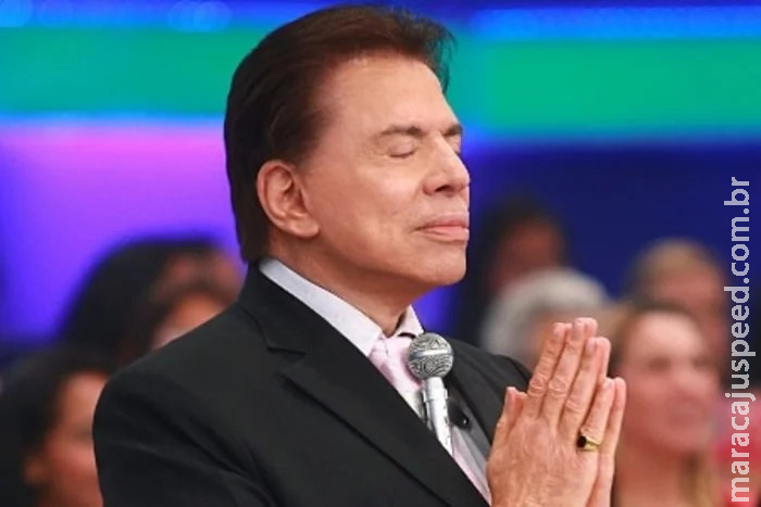 Silvio Santos é internado no Hospital Albert Einstein após diagnóstico de H1N1 Silvio Santos é internado no Hospital Albert Einstein após diagnóstico de H1N1