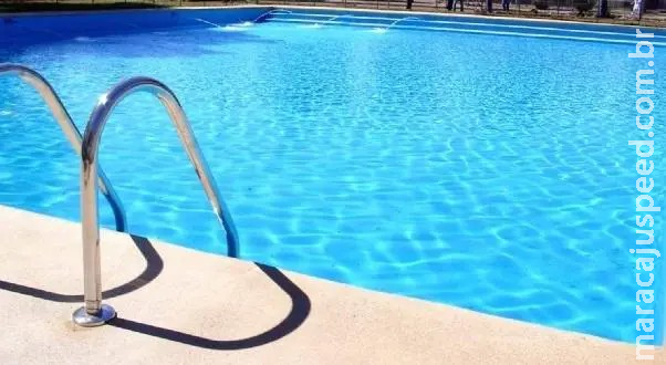 Bebê morre afogado em piscina durante festa de aniversário em MS Bebê morre afogado em piscina durante festa de aniversário em MS