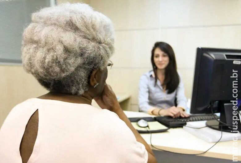 Comissão aprova projeto que isenta FGTS e INSS de aposentados contratados Comissão aprova projeto que isenta FGTS e INSS de aposentados contratados