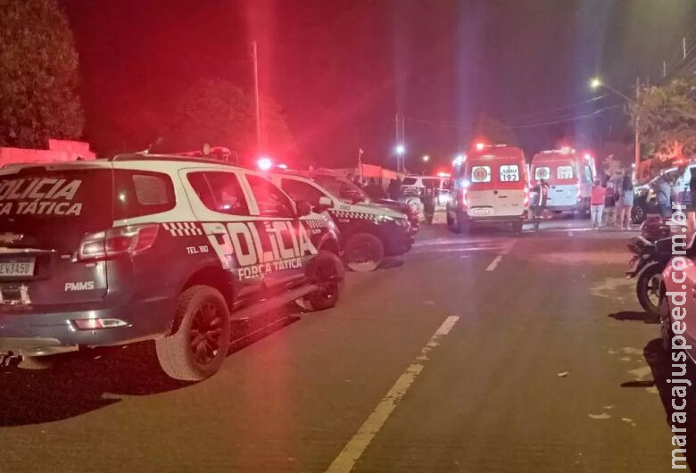 Executados dentro de quitinete, irmãos morrem de mãos dadas Executados dentro de quitinete, irmãos morrem de mãos dadas