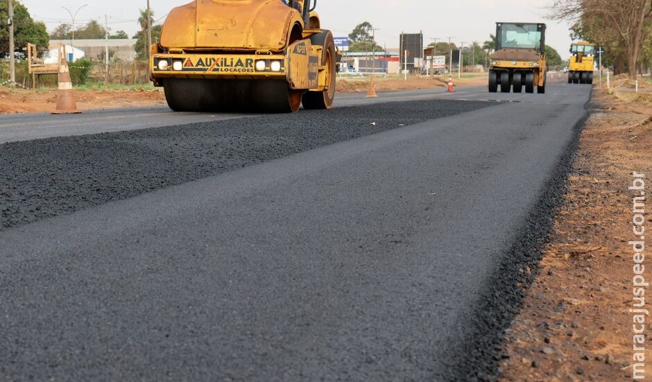 Governo investe R$ 8 milhões em asfalto e drenagem em Pedro Gomes e Eldorado Governo investe R$ 8 milhões em asfalto e drenagem em Pedro Gomes e Eldorado