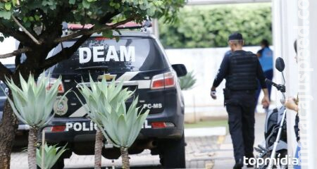 Homem descumpre medida protetiva e ameaça ex de morte no Santa Emília Homem descumpre medida protetiva e ameaça ex de morte no Santa Emília