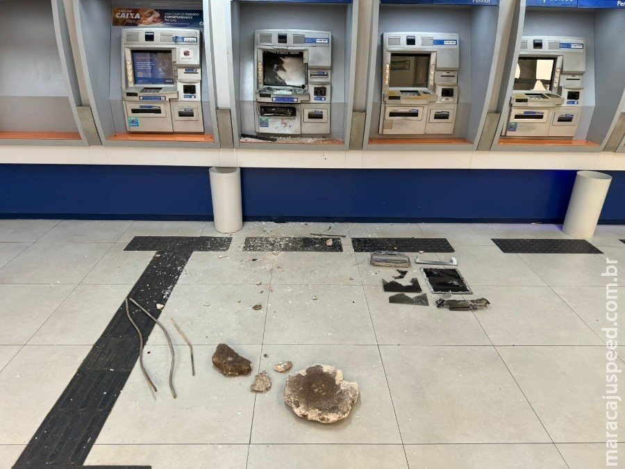 Homem tenta arrombar caixa eletrônico e é preso por danificar banco em Nova Andradina Homem tenta arrombar caixa eletrônico e é preso por danificar banco em Nova Andradina