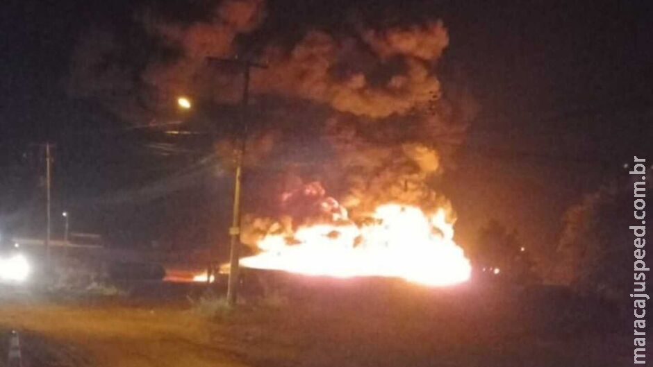 Incêndio criminoso em tubulação atinge área de captação de águas pluviais em Três Lagoas Incêndio criminoso em tubulação atinge área de captação de águas pluviais em Três Lagoas