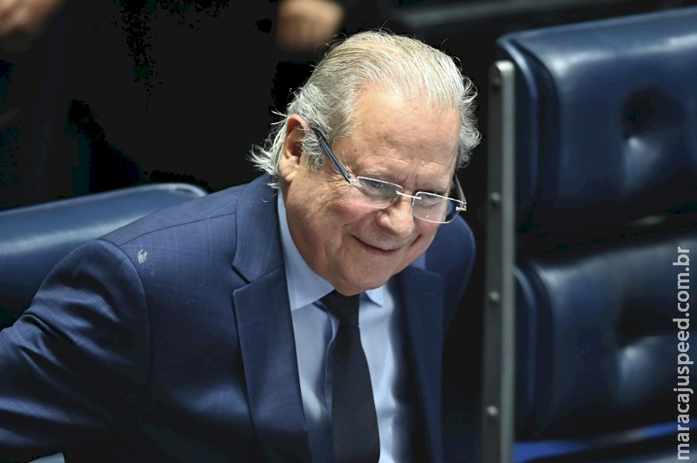 José Dirceu passa por cateterismo e deve ter alta em breve, diz boletim médico José Dirceu passa por cateterismo e deve ter alta em breve, diz boletim médico