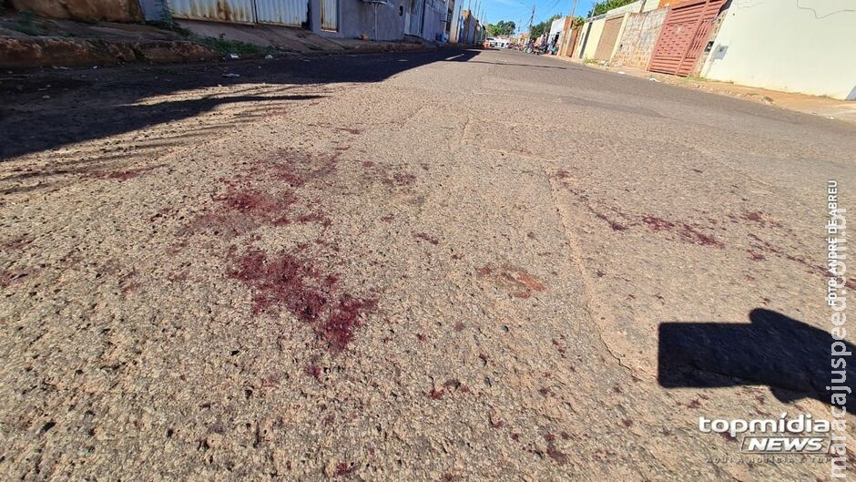 Jovem é socorrido em estado grave após ser baleado em São Gabriel do Oeste Jovem é socorrido em estado grave após ser baleado em São Gabriel do Oeste