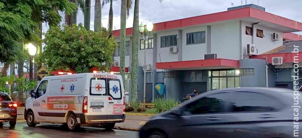 Mulher é esfaqueada no coração após briga com agressora em Dourados Mulher é esfaqueada no coração após briga com agressora em Dourados