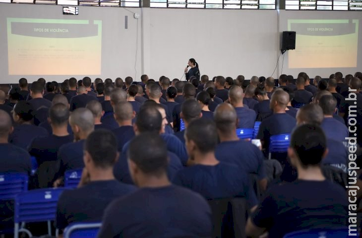Policiais de MS recebem capacitação para atender com eficácia as vítimas de violência doméstica Policiais de MS recebem capacitação para atender com eficácia as vítimas de violência doméstica