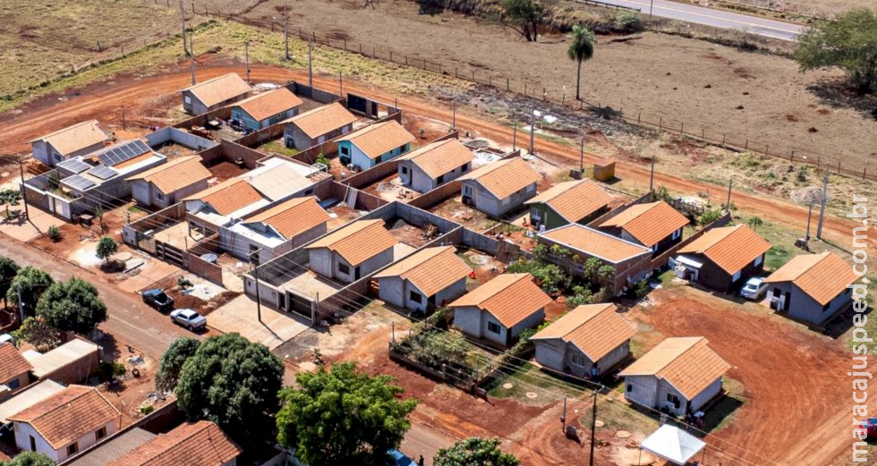 Prefeitura de Caarapó e Agehab formalizam entrega de casas populares em Nova América Prefeitura de Caarapó e Agehab formalizam entrega de casas populares em Nova América
