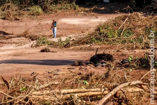 Rompimento de barragem causa multa de R$ 732 mil Rompimento de barragem causa multa de R$ 732 mil