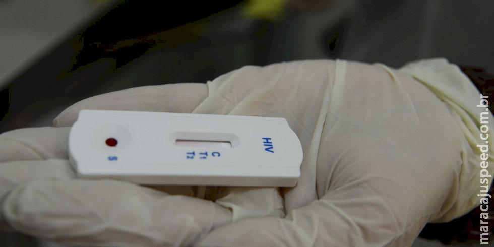 Saúde orienta farmácias sobre testes para HIV, sífilis e hepatites Saúde orienta farmácias sobre testes para HIV, sífilis e hepatites