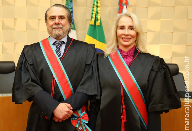 TJ apresenta novos desembargadores de Mato Grosso do Sul em sessão solene TJ apresenta novos desembargadores de Mato Grosso do Sul em sessão solene