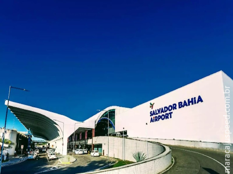 Avião da Azul faz pouso forçado no Aeroporto de Salvador após problemas técnicos Avião da Azul faz pouso forçado no Aeroporto de Salvador após problemas técnicos