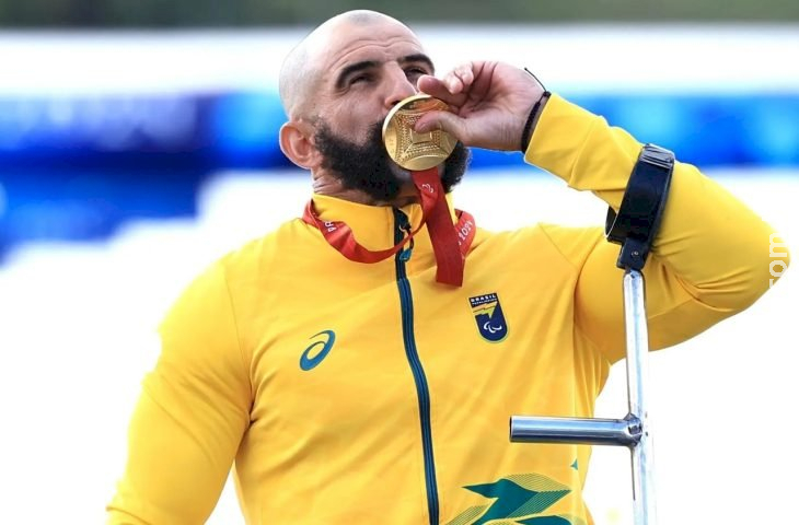 Beneficiário do Bolsa Atleta, Fernando Rufino é ouro na paracanoagem na Paralimpíada de Paris-2024 Beneficiário do Bolsa Atleta, Fernando Rufino é ouro na paracanoagem na Paralimpíada de Paris-2024