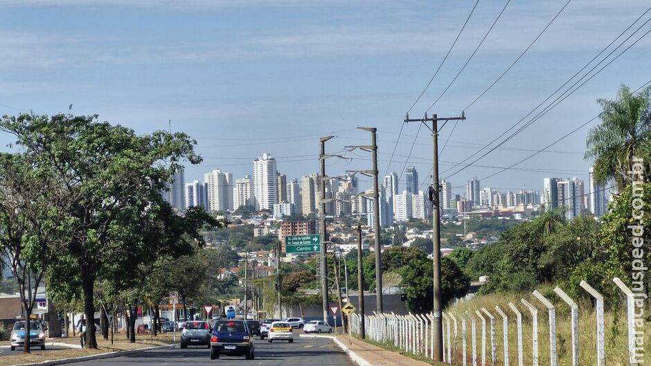 Calorão continua, mas chuva deve chegar em alguns municípios de MS Calorão continua, mas chuva deve chegar em alguns municípios de MS