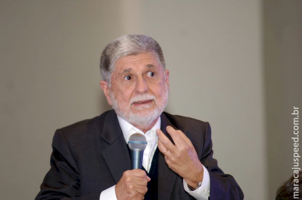 Celso Amorim diz que Itamaraty articula para tirar brasileiros do Líbano e vê risco de guerra total no Oriente Médio Celso Amorim diz que Itamaraty articula para tirar brasileiros do Líbano e vê risco de guerra total no Oriente Médio