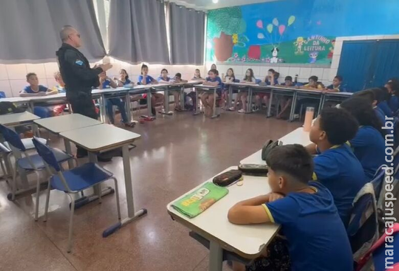 Consequências do bullying é foco de palestra de policiais em escola de Dourados Consequências do bullying é foco de palestra de policiais em escola de Dourados