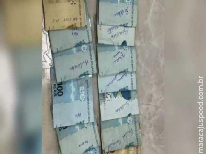 Flagrada com nomes escritos a caneta em dinheiro, irmã de candidato é suspeita de compra de votos em Corumbá Flagrada com nomes escritos a caneta em dinheiro, irmã de candidato é suspeita de compra de votos em Corumbá