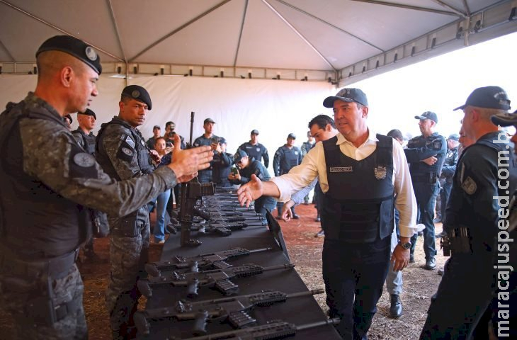Garantindo a segurança pública, Governo de MS entrega novos fuzis para polícias Militar e Civil Garantindo a segurança pública, Governo de MS entrega novos fuzis para polícias Militar e Civil