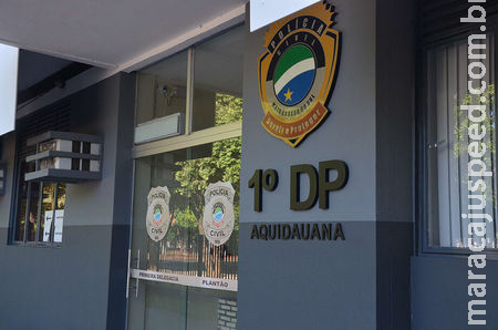 Inquilina é flagada pelo proprietário mudando na madrugada para evitar pagamento de aluguel Inquilina é flagada pelo proprietário mudando na madrugada para evitar pagamento de aluguel