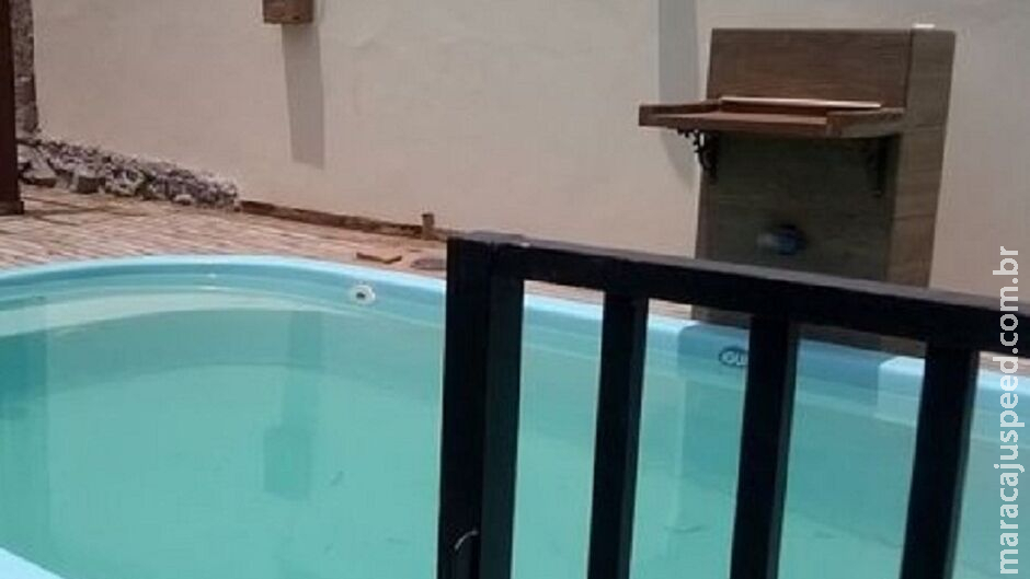 Jovem se afoga em piscina de casa de festas e morre no Tijuca Jovem se afoga em piscina de casa de festas e morre no Tijuca