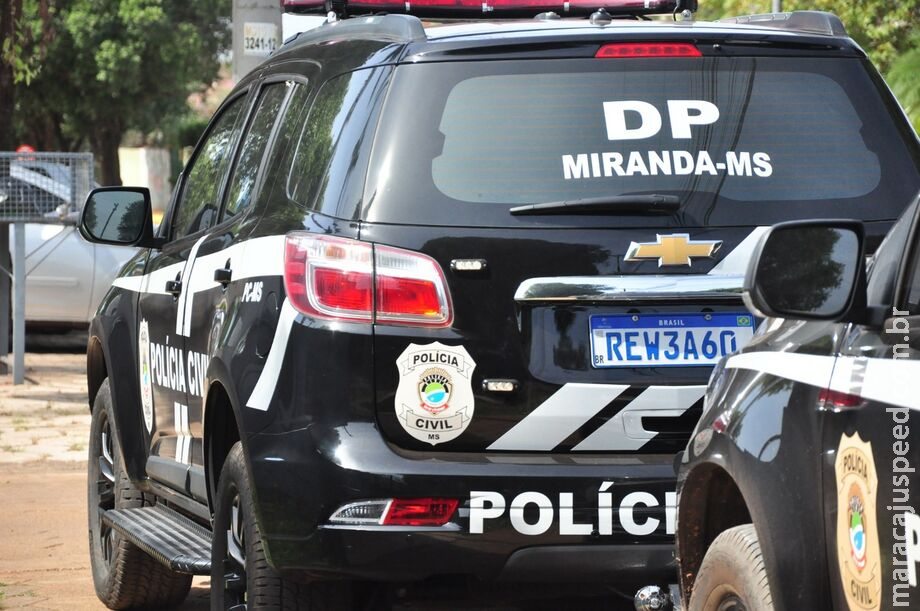 Mãe e filhos são resgatadas da mata depois de fugir de homem armado em Miranda Mãe e filhos são resgatadas da mata depois de fugir de homem armado em Miranda