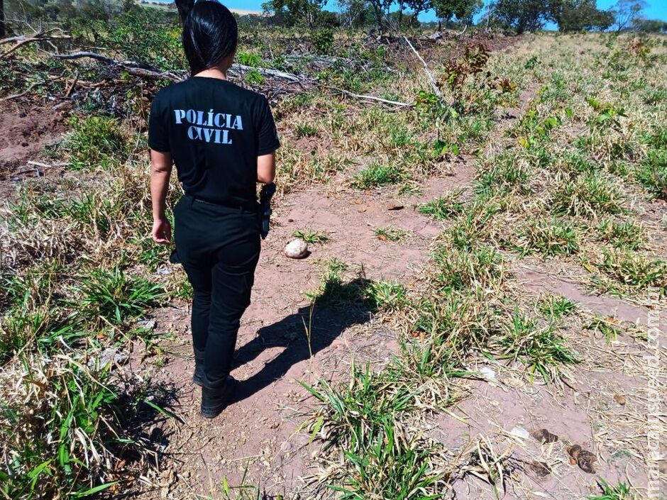 Morador encontra ossada durante escavação de calçada no São Conrado Morador encontra ossada durante escavação de calçada no São Conrado