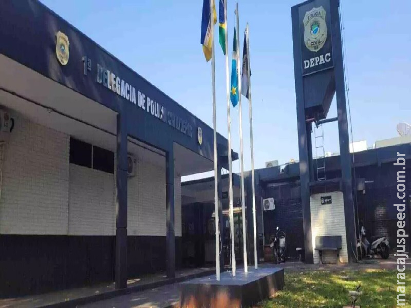 Motorista tenta fugir da polícia em Dourados, mas acaba preso com espingarda e porções de cocaína Motorista tenta fugir da polícia em Dourados, mas acaba preso com espingarda e porções de cocaína