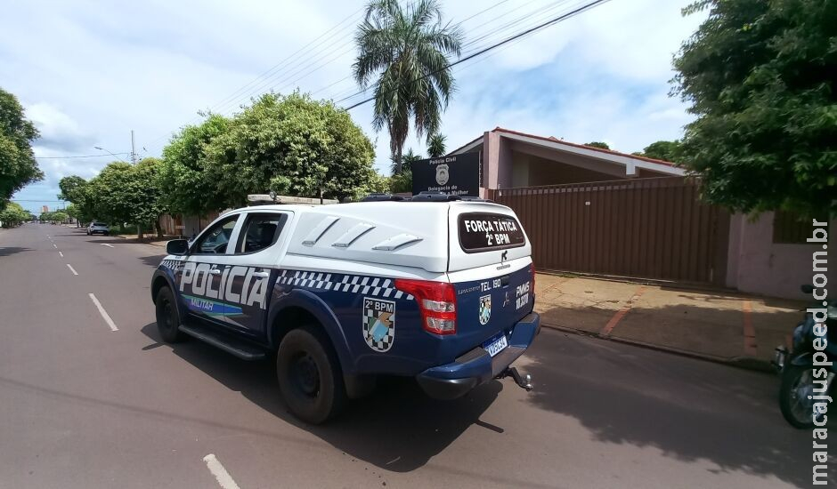 Mulher denuncia cunhado por agredir irmã e ameaçar família de morte em Três Lagoas Mulher denuncia cunhado por agredir irmã e ameaçar família de morte em Três Lagoas