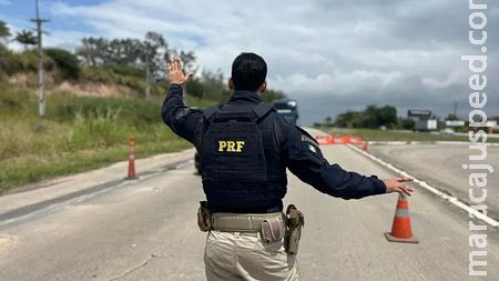 Pai abandona filho de 3 anos ao fugir de fiscalização da PRF em PE Pai abandona filho de 3 anos ao fugir de fiscalização da PRF em PE