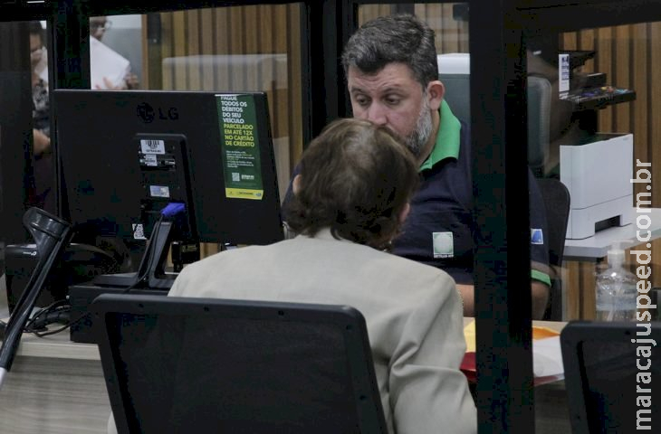 Para alterar dados na CNH é preciso agendar atendimento em agência do Detran Para alterar dados na CNH é preciso agendar atendimento em agência do Detran