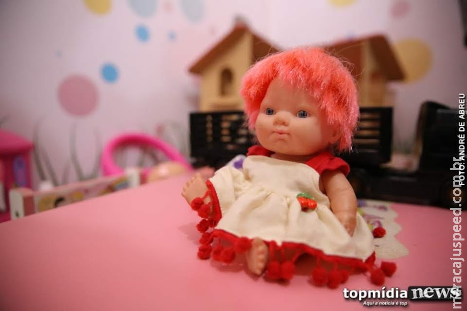 Professor estupra e exibe filmes pornográficos para filha por 10 anos Professor estupra e exibe filmes pornográficos para filha por 10 anos