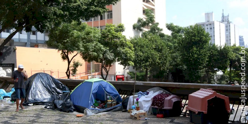 Quase 200 mil pessoas vivem em domicílios improvisados, mostra Censo Quase 200 mil pessoas vivem em domicílios improvisados, mostra Censo