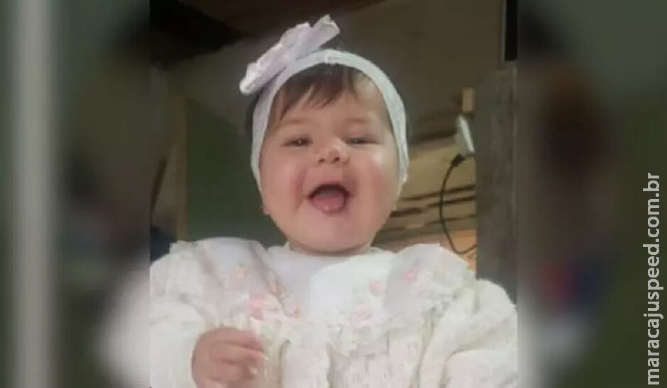 Bebê dada como morta apresenta sinais vitais durante o próprio velório em SC Bebê dada como morta apresenta sinais vitais durante o próprio velório em SC