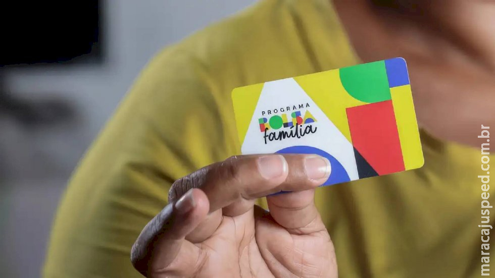 Beneficiários com NIS final 8 recebem Bolsa Família e Auxílio Gás nesta terça-feira Beneficiários com NIS final 8 recebem Bolsa Família e Auxílio Gás nesta terça-feira