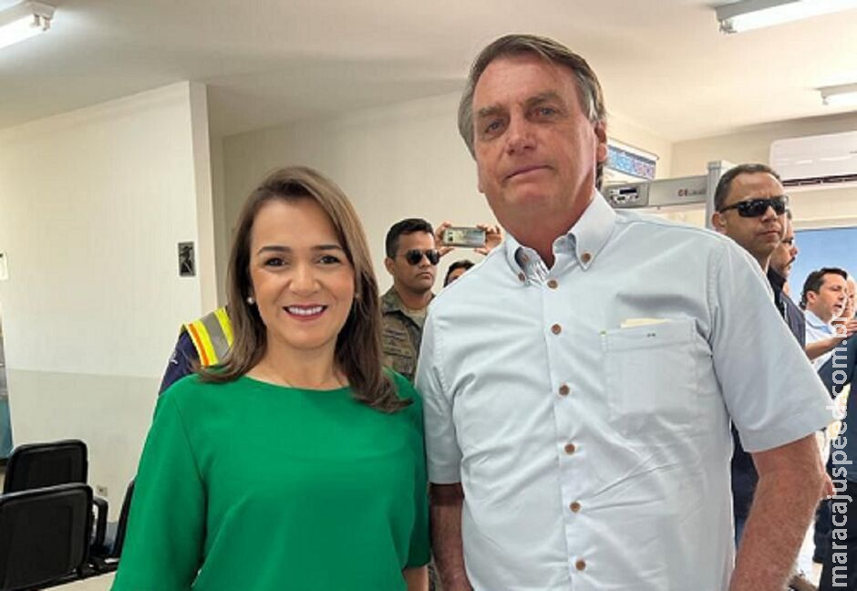 Bolsonaro chama apoiadores na Bolsonaro chama apoiadores na