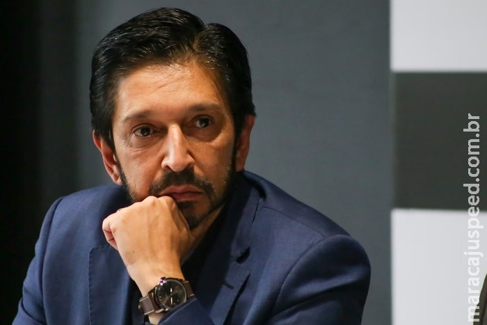 De última hora, Nunes falta em debate da Folha/Uol em SP De última hora, Nunes falta em debate da Folha/Uol em SP