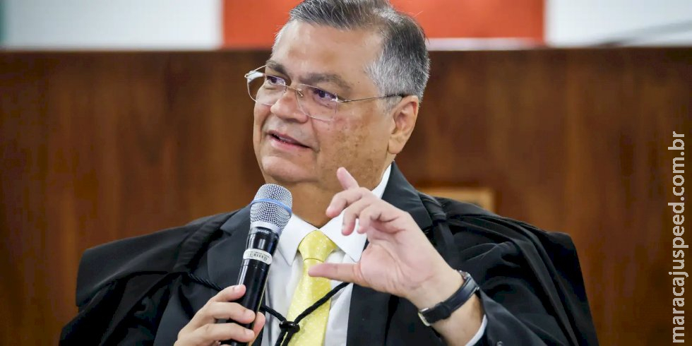 Dino mantém suspensão de emendas do orçamento secreto Dino mantém suspensão de emendas do orçamento secreto