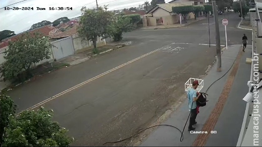 Dupla é flagrada furtando fios de poste no Amambai em Campo Grande Dupla é flagrada furtando fios de poste no Amambai em Campo Grande