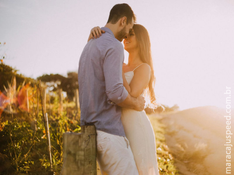 Estratégias para Renovar o Relacionamento e Combater a Monotonia no Casamento Estratégias para Renovar o Relacionamento e Combater a Monotonia no Casamento